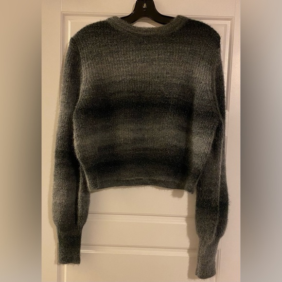 No Boundaries Women's Ombre Sweater Medium - Picture 7 of 10